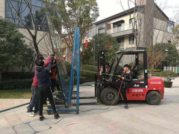 苏州工业园区叉车出租,设备搬运,附近叉车租赁,最快15分钟到。